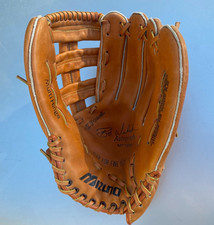 Mizuno Leather Baseball Glove-Bob Welch Model 90' Cy Young WS Winner Near Mint