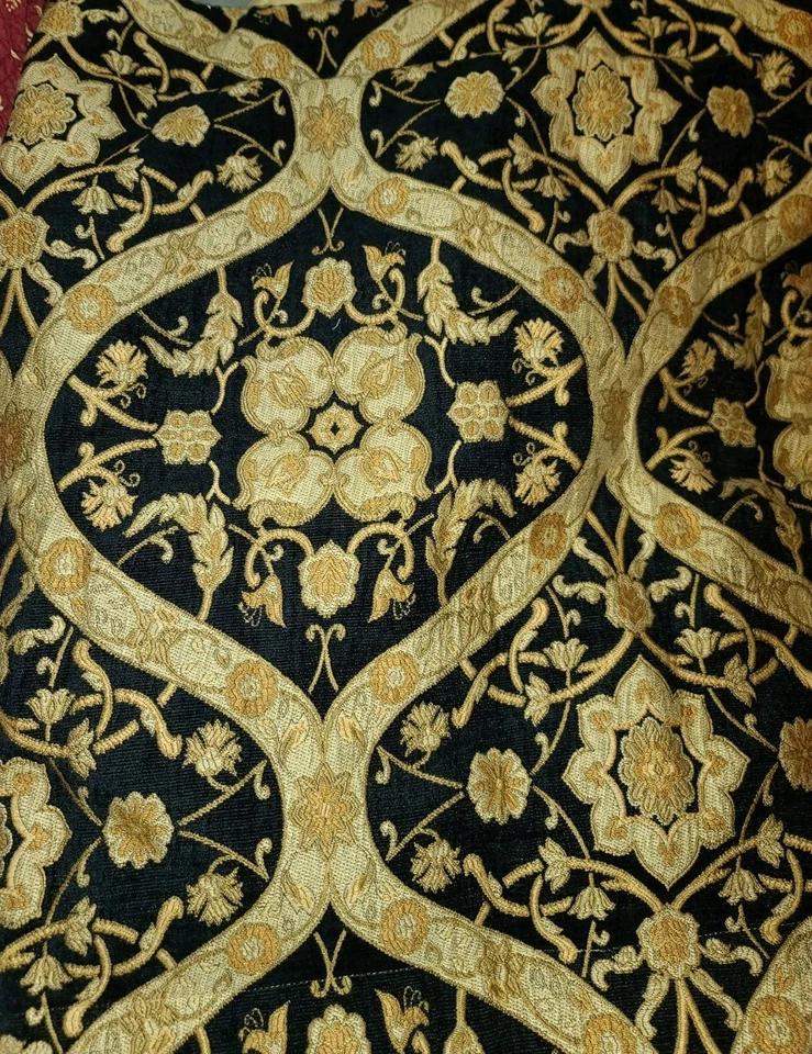 Juego de 4 piezas de muebles para el hogar Pacific Coast Medallion Bristol edredón negro dorado  Foto 2 de 4