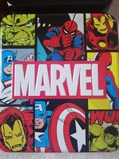 Cartera de cuero triple Marvel cartera de superhéroes coleccionable nueva.