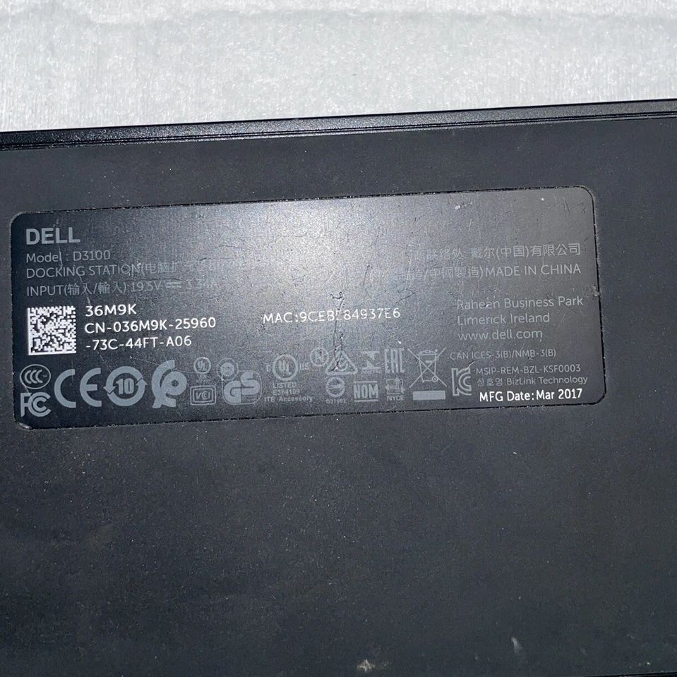 Dell USB 3.0 Ultra HD/4K Triple Display Docking Station (D3100) Black - Image 3 of 4