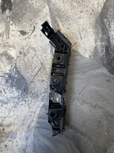 Original VW Golf Sportsvan Profil Halter rechts für Stoßstange hinten 510807393C