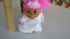 1990'S RUSS BERRIE 4.5" TROLL DOLL BRIDE WITH PINK HAIR
