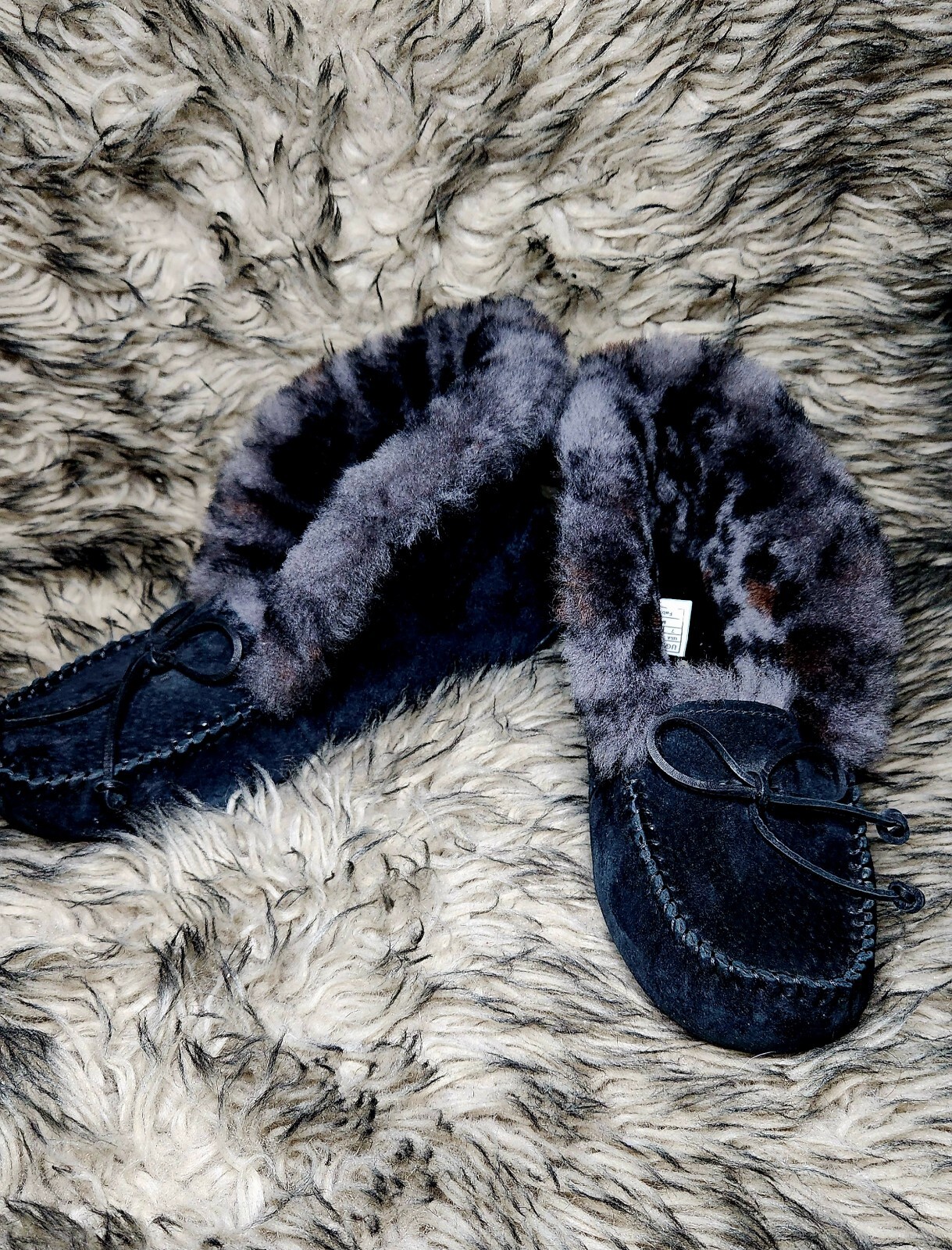 UGG Alena Slippers, Size 7 (RARE!) image 6