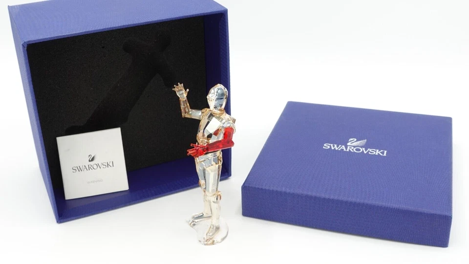 Figura de cristal Swarovski Star Wars C-3PO brazo rojo tono dorado 5290214 con caja Foto 2 de 4