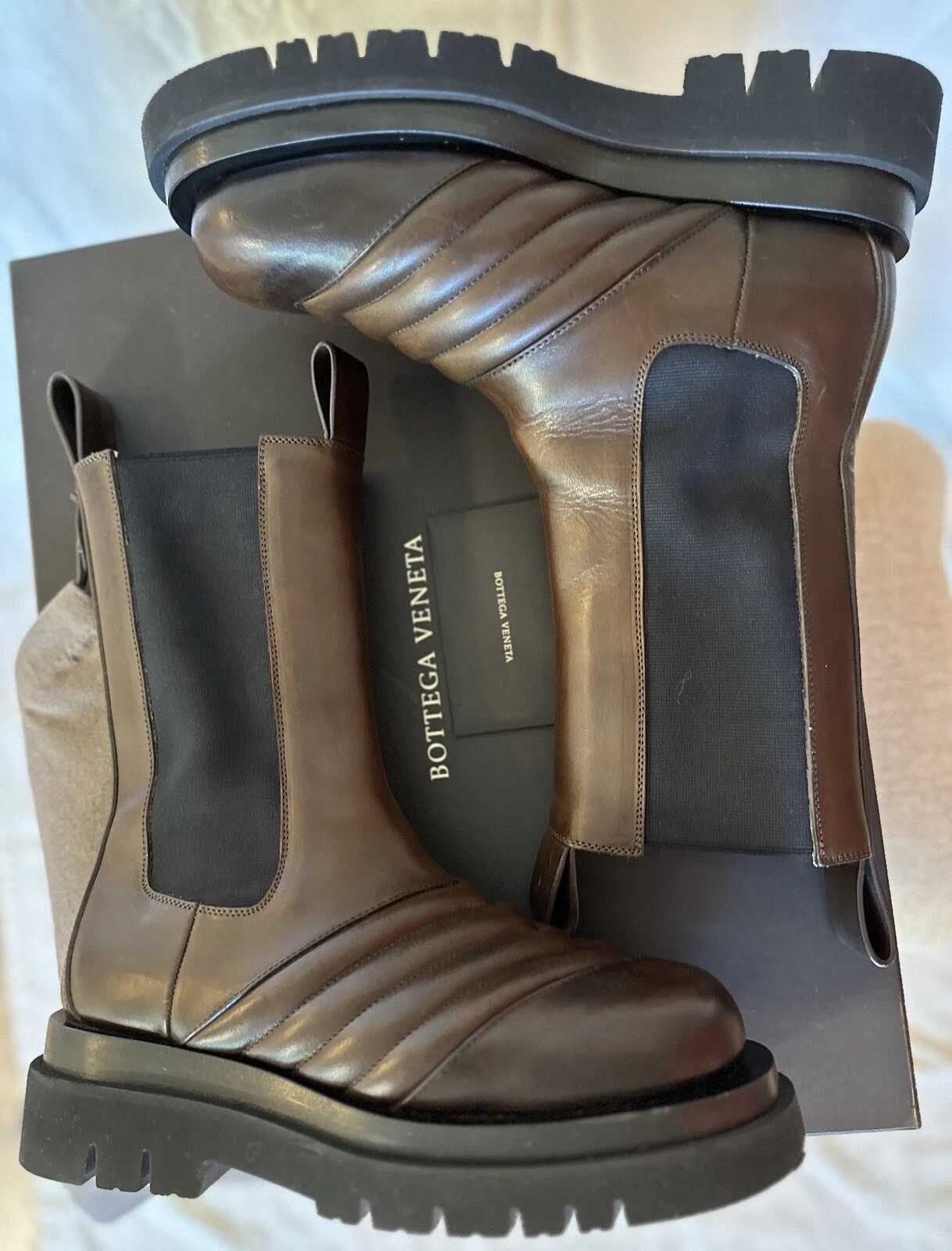 Bottes guiltées marron authentiques Bottega Veneta Chelsea taille 38,5, Italie