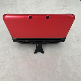 Nintendo 3DS XL Red/Black with Charger, Grip, and screen protector 