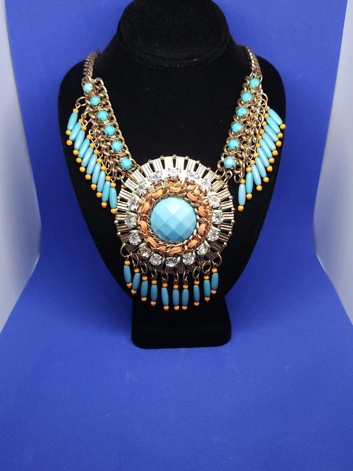 Collar Bebe turquesa y coral llamativo Foto 2 de 2