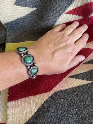 Nice Antique Old Pawn Navajo Sterling Silver Green Turquoise Bracelet Cuff L@@K! - Image 1 of 4