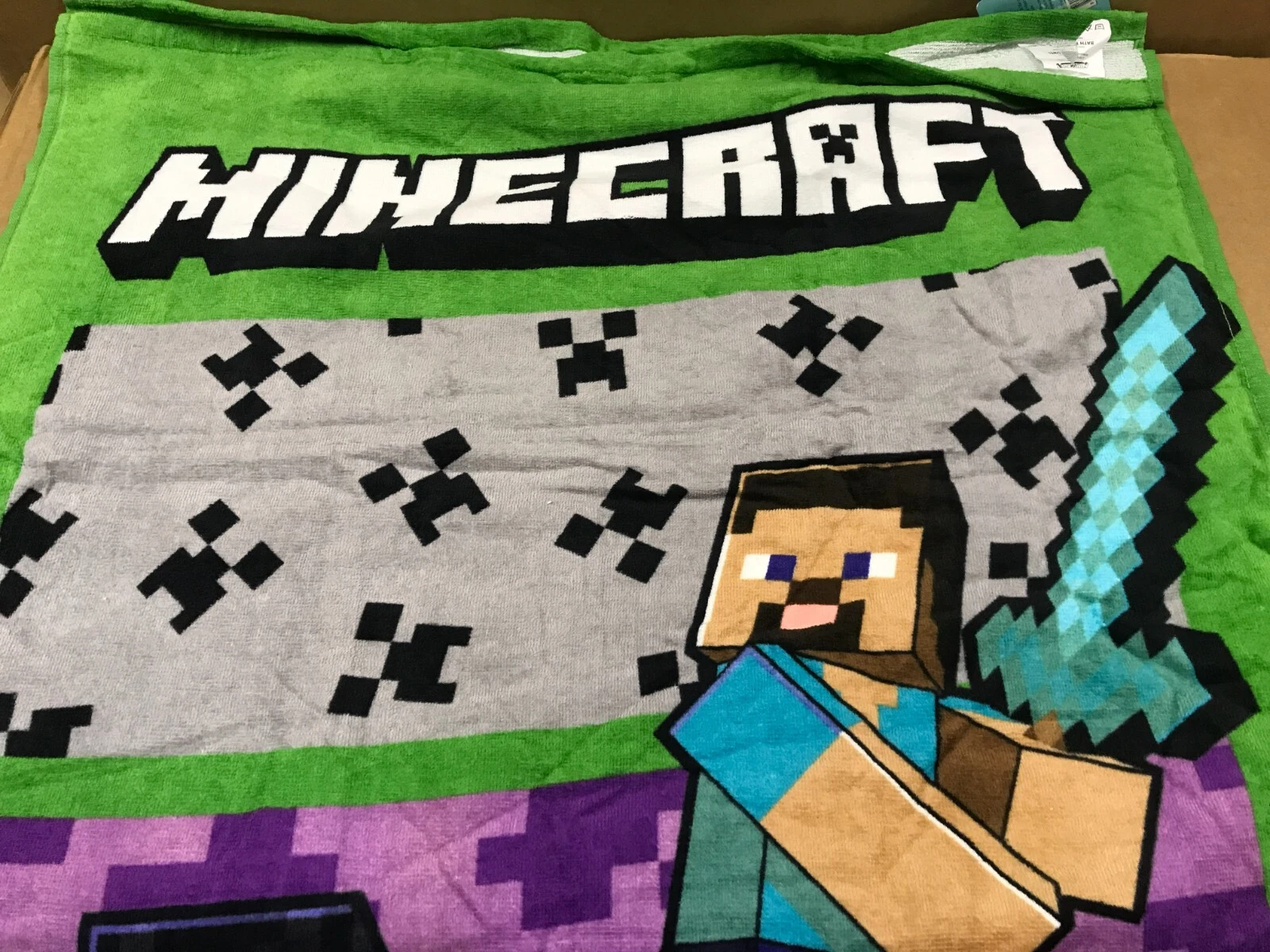 NWT Minecraft Steve & Enderman Beach Towel - 30"x 60", 100% Cotton