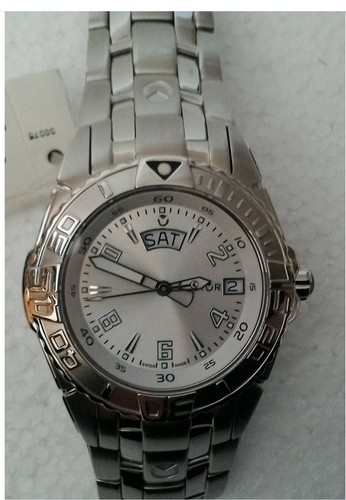 Sector 650 - Day-Data - 40 mm. Edizione Ltd. (Nuovo) | eBay