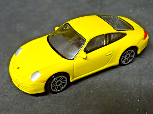 PORSCHE 911 CARRERA S -997 STUNNING IN SPEED YELLOW 1:58 SCALE DIECAST MODEL CAR - Picture 8 of 15