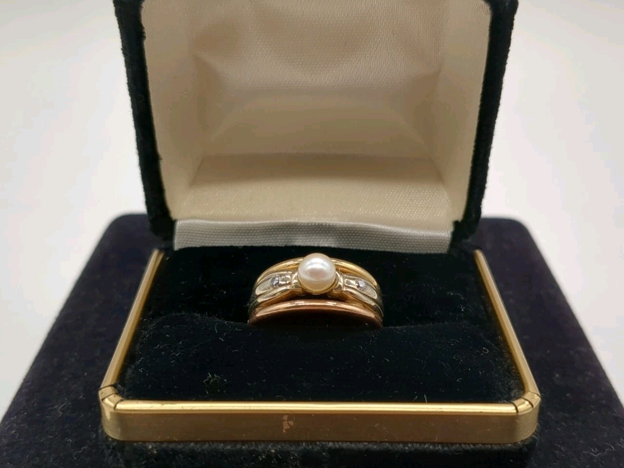 Picture 1 of 14