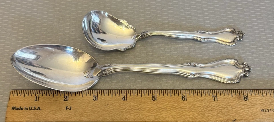 Cuchara para servir Rogers Silverplate Faneuil 2P 1847 8" y Sugar Shell 6" sin mono Foto 4 de 4