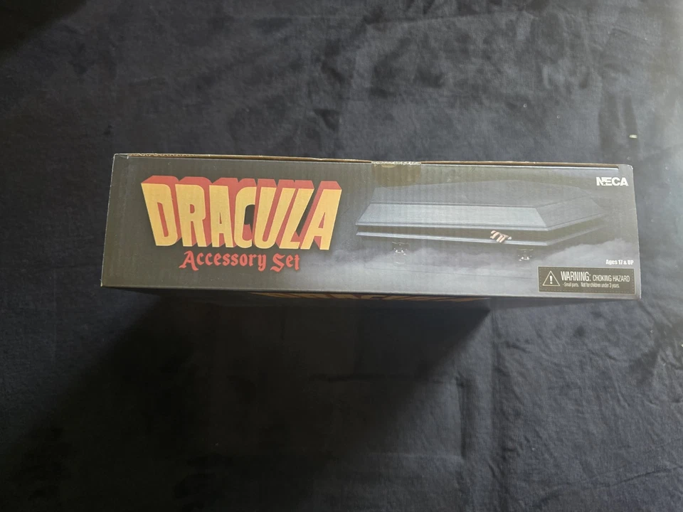 Juego de accesorios NECA Drácula monstruos universales coleccionables Foto 4 de 4