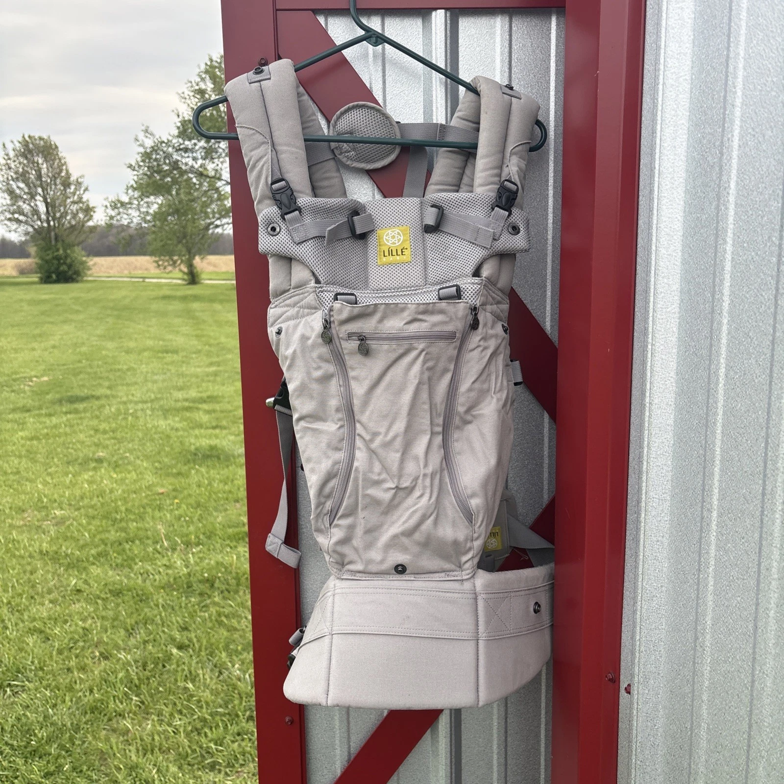 LÍLLÉbaby Complete All Seasons 6-in-1 Ergonomic Baby Carrier Gray