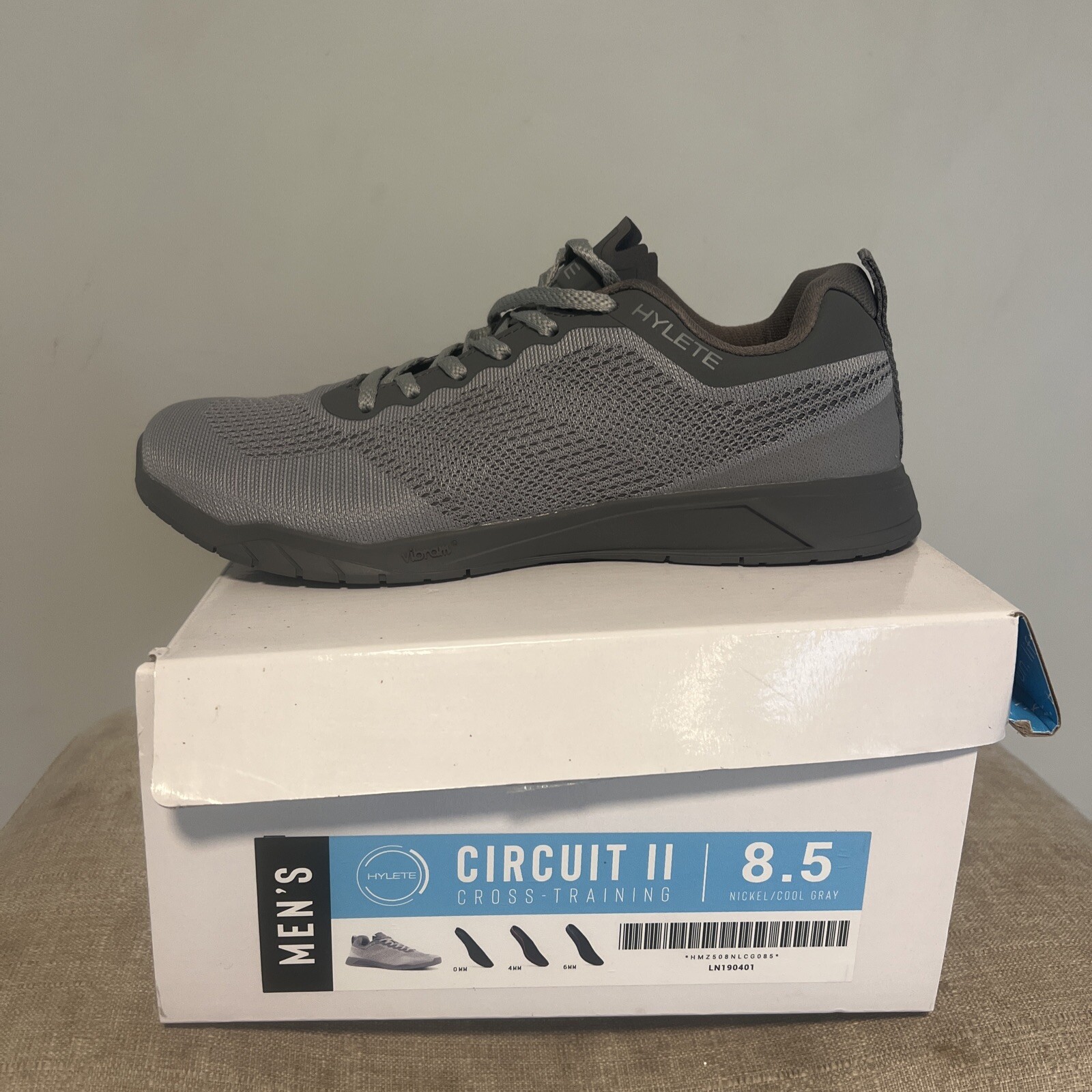 Hylete Mens Circuit II Cross Training Shoe Gray Silver Low Top Lace Up 11 W Box