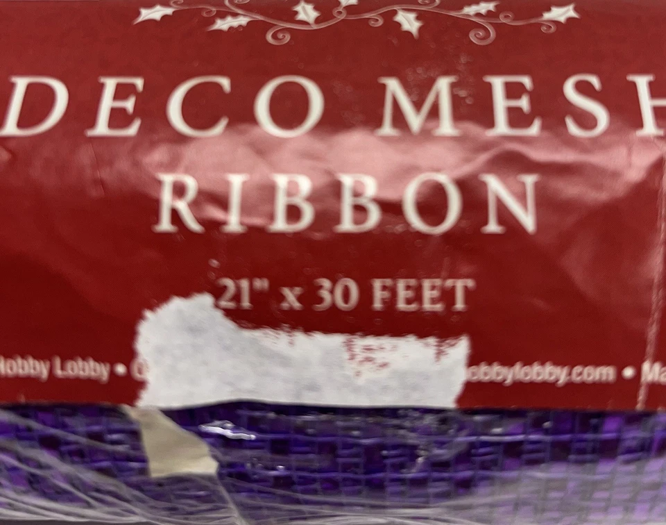 Cinta morada de malla decorativa, tamaño grande.  "21"" de ancho por 30 pies de largo" Foto 3 de 4