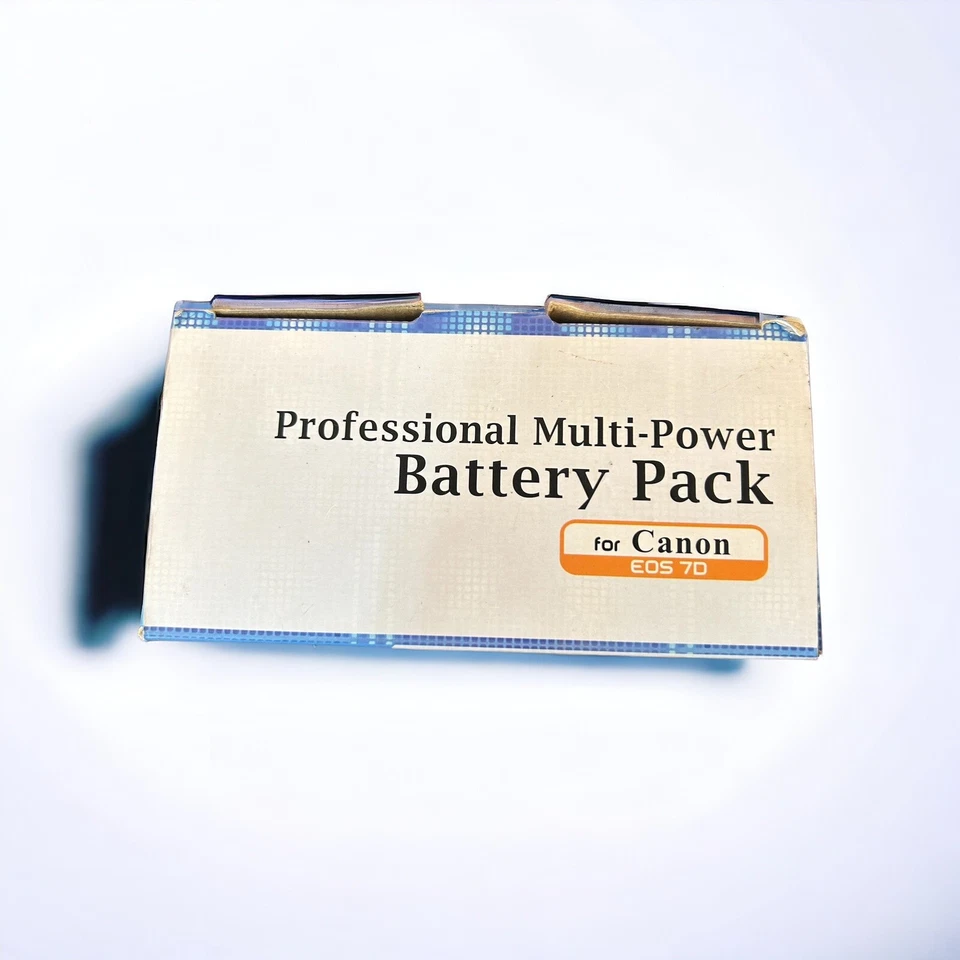 Zeikos ZE-CBG7D Battery Grip for Canon 7D New in Box - Image 4 of 4