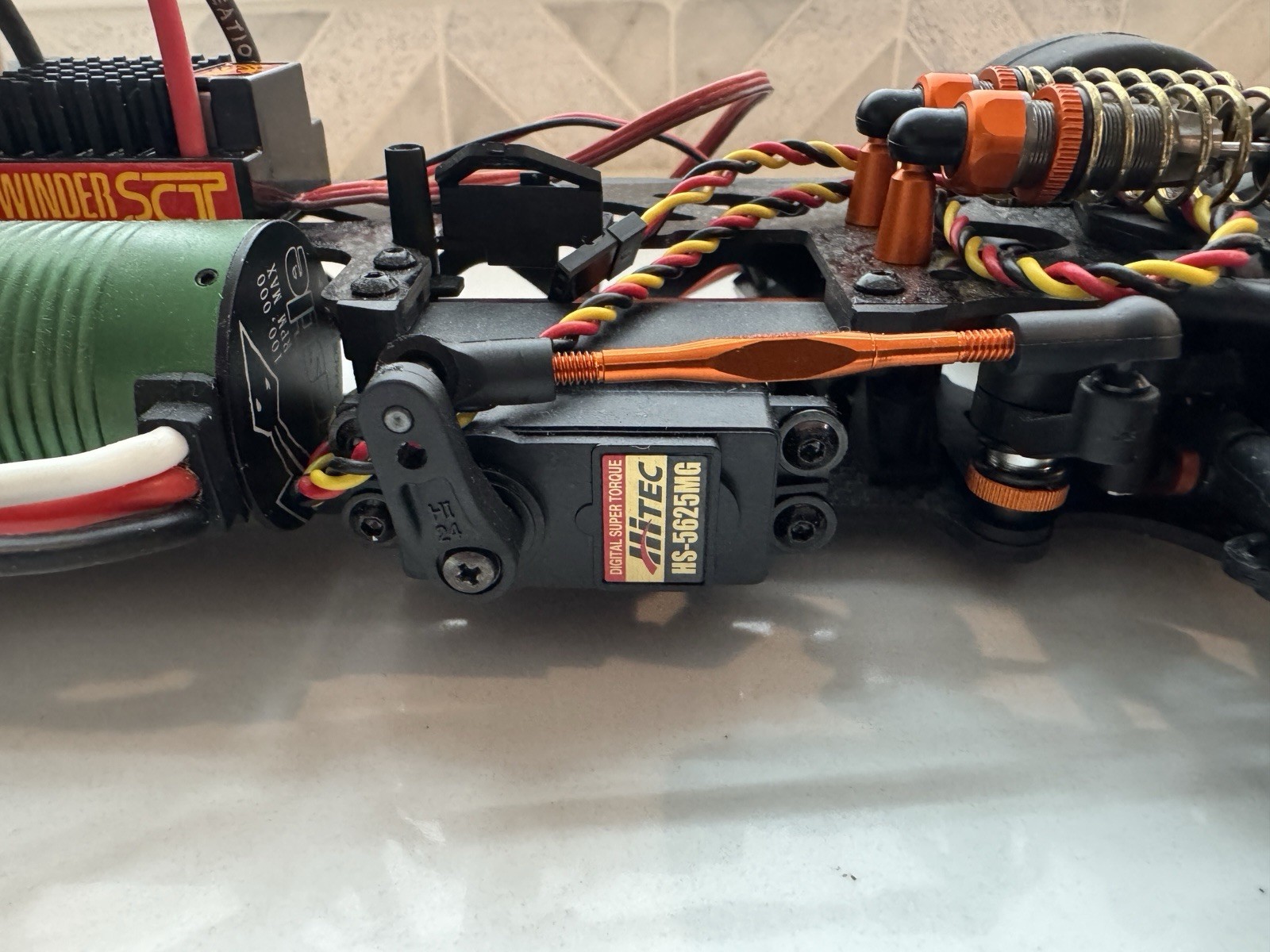 1/10 HPI Racing - RC Cup Racer Porsche 911 Carrera RSR 2.8 -Rare 2009 -never run