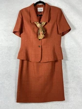 Le Suit 2PC Skirt Suit Women’s 10 Orange Blazer Buttons Long Sleeves Textured