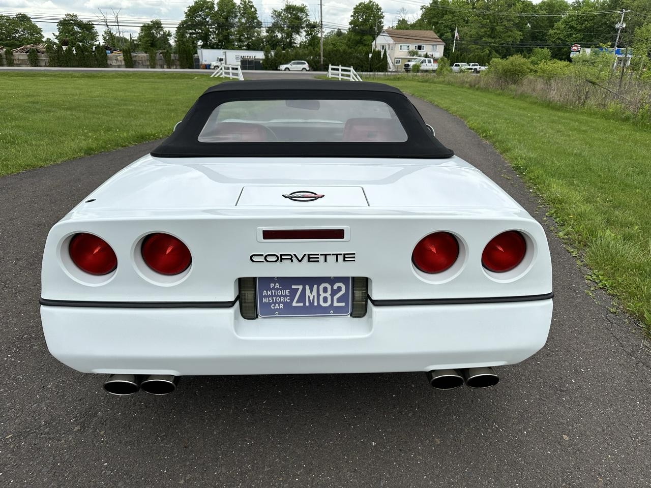 1989 White Chevrolet Corvette   | C4 Corvette Photo 9