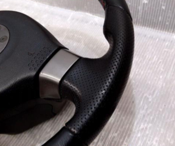 JDM Nissan Skyline R34 BNR34 GT-R GTR MOMO Steering Wheel