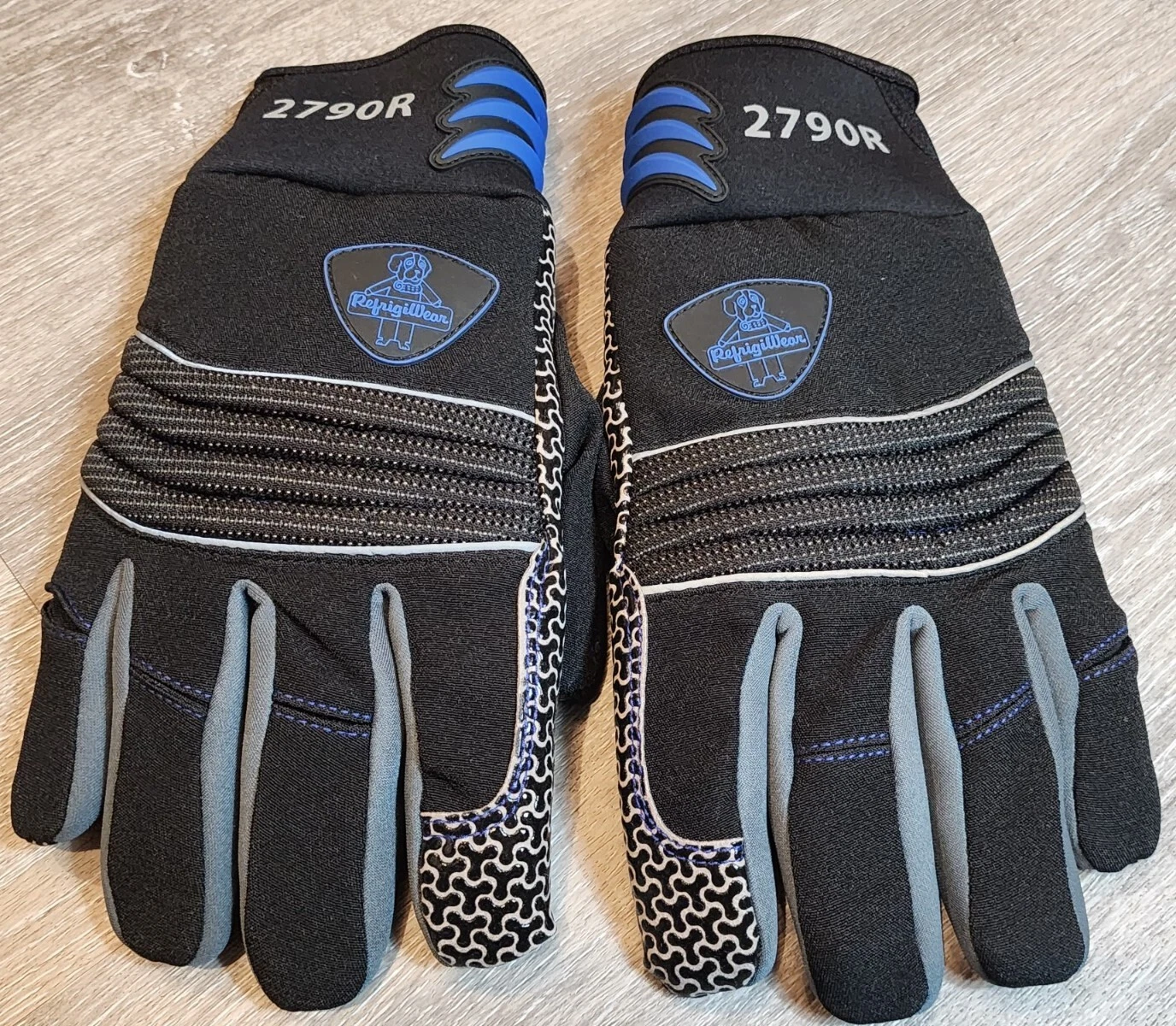 RefrigiWear Insulated ArcticFit Max Gloves with Polar Fleece Liner Impact XL New
Opens in a new wind