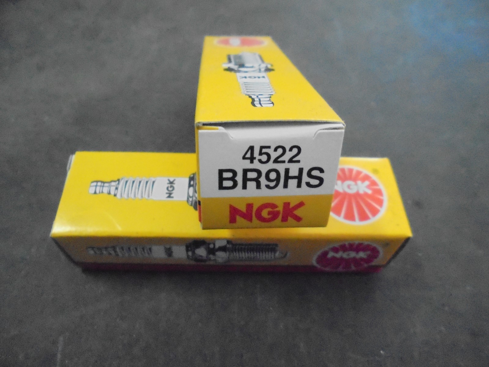 NGK BR9HS 4522 Standard Spark Plug 2 PACK
