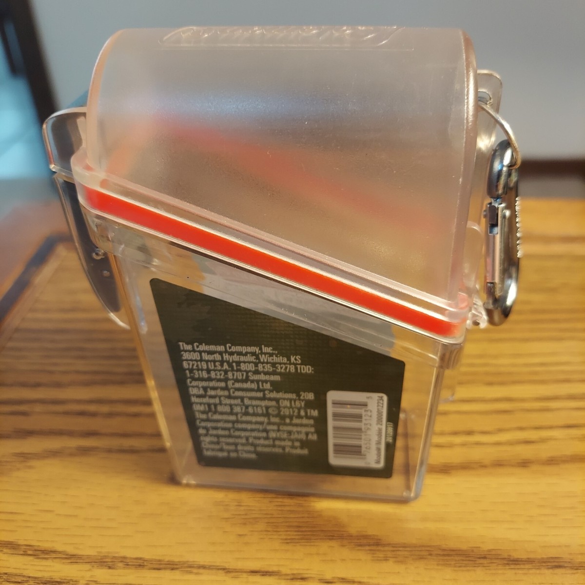 Coleman Watertight Container w Sidelock & Carabiner w logo - Model