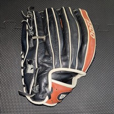 Wilson A500 Baseball Glove Signed by Kevin Schoneboom