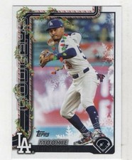2025 Topps Holiday Christmas Lights Variation Mookie Betts #H52 LA Dodgers