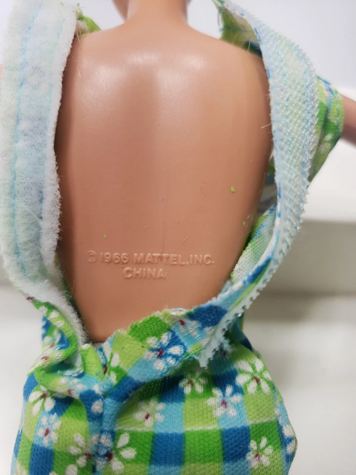 Лот из 4 кукол Barbie Mattel 1990 1968 Ken 1966 плюс одежда Barbie - Изображение 4 из 4