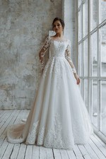 Princess Wedding Dress Long Sleeves Square Neck Lace Applique Corset Bridal Gown