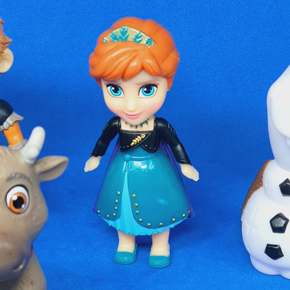 Elsa Sven Anna Kristoff Olaf Disney Frozen 2 Mini Figures Cake Toppers 8cm Foto 4 de 4