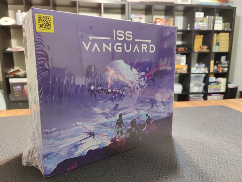 ISS Vanguard Gamefound EPIC Content (Commander + Files, Playmats, Dice Upgrade) - 第 4/8 張圖片