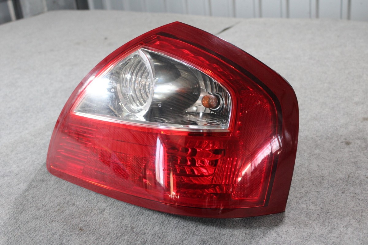 lim's ハイクオリティ NISSAN CIMA HF50 OEM JDM RHD REAR LIGHT TAIL LAMP RIGHT SIDE