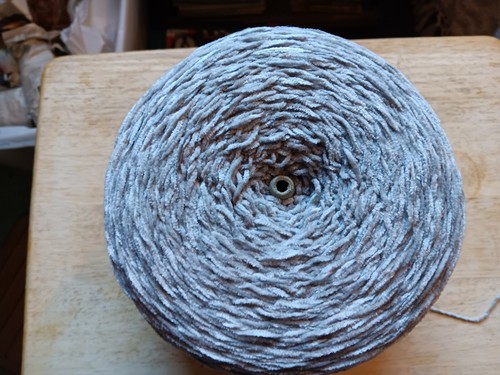 2lb Cone Gray "Smoke" Acrylic/chenille #4 Medium Yarn. 6.5" Round, 7.5" Tall - Picture 2 of 3