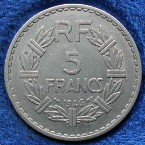 Médaille Militaire Général Charles De Gaulle 1945 Signée A. RIVAUD - Bronze, Militaria WW2