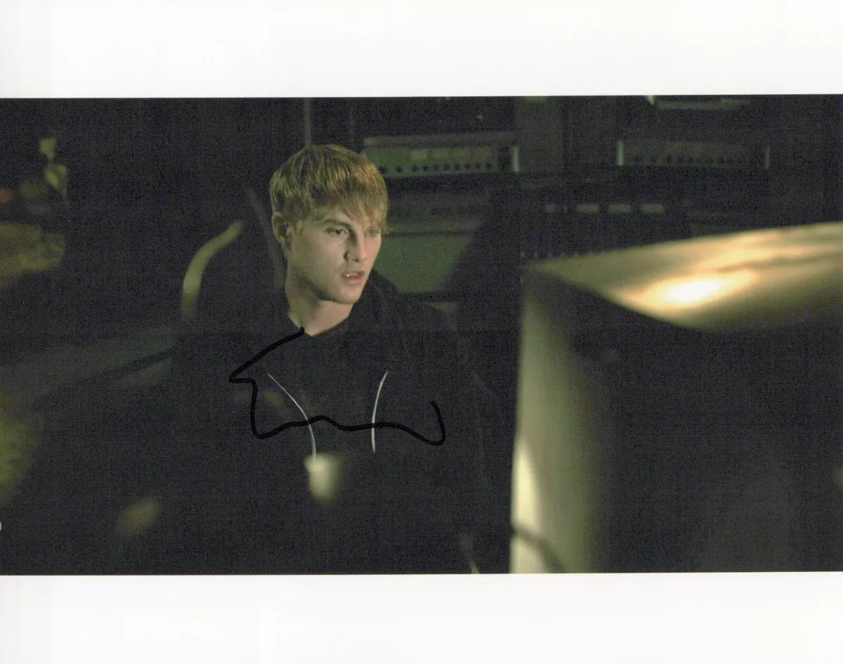 Toby Hemingway Playback autographed photo signed 8x10 #13 Quinn | eBay