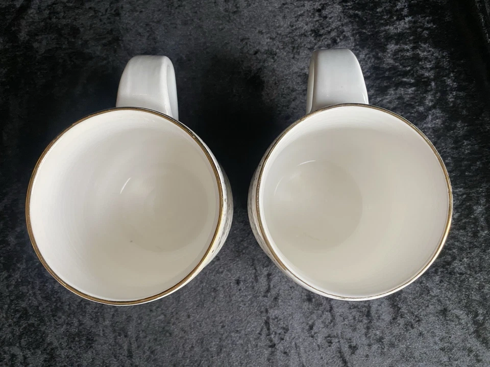 Caneca de café ANTHROPOLOGIE suíte um estúdio Mimira Lyndsay Emery bacon dourado DOIS - Imagem 3 de 4