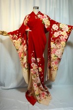 Japanese kimono"FURISODE",Partially embroidered,Gld leaf,Vintage color 5.5'.4777