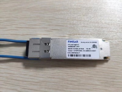 FINISAR FTL4C1QE1L QSFP 40Gbase LR4 QSFP+ 10KM SMF LC transceiver module