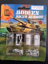 GHQ Micro armor W57 MTLB  130mm howitzer 1/285th / 6mm