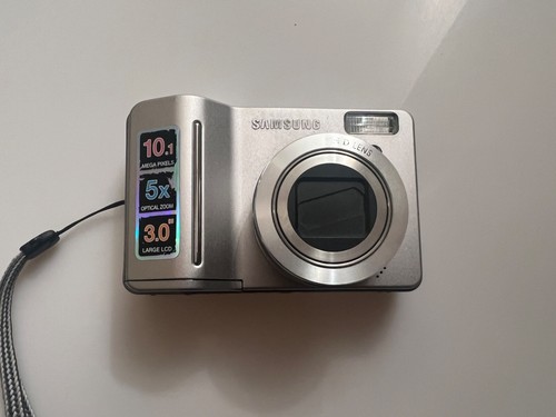 Samsung S1050 10,1 MP DIGITALKAMERA SILBER NUR ERSATZTEILE UND FÜR REPARATUREN