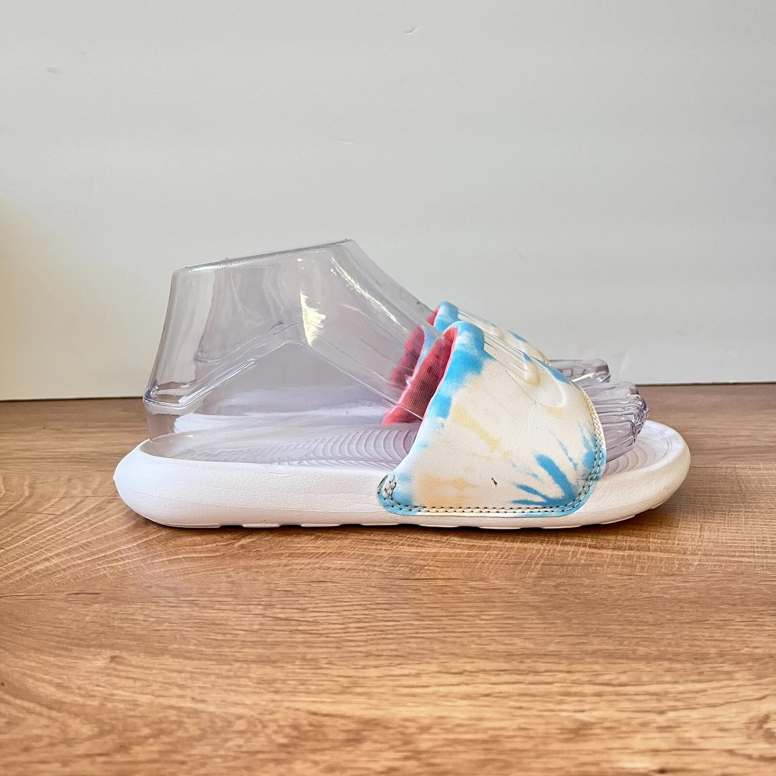 Sandali Nike Victori One Slide bianchi mango brillante zaffiro donna taglia 5