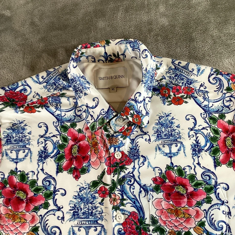 Camisa Smith & Quinn Para Hombre XL Blanca Azul Roja Floral Manga Corta Botón Delantero Foto 3 de 4