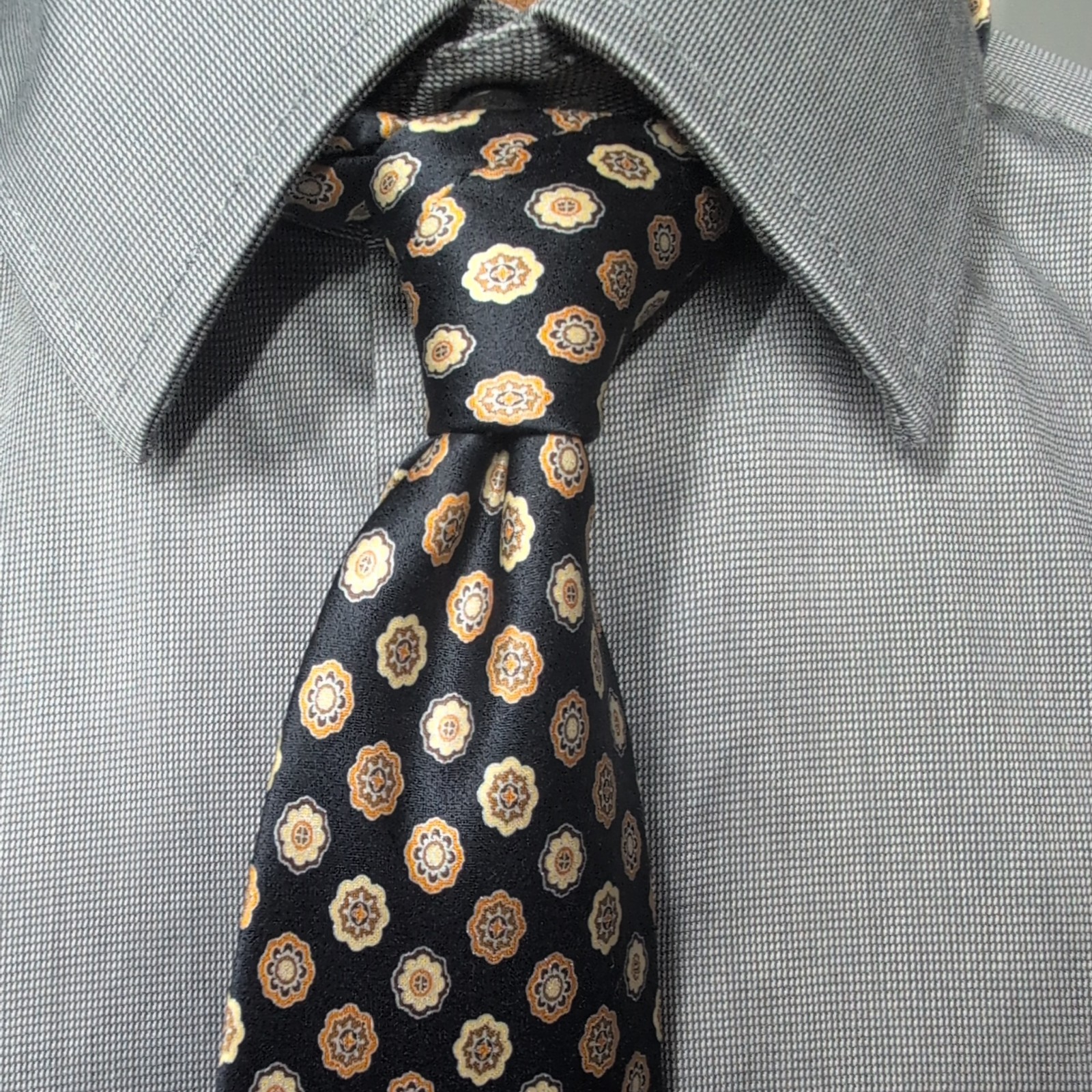 BRIONI Italian Silk Tie Golden Medallion On Black Printed 3 5/8" X 59 1/2"