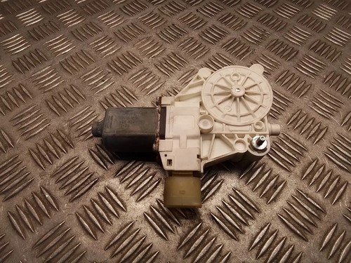 BMW X1 E84 Fensterhebermotor vorne links 6927027 996624102 0130822226 34218387