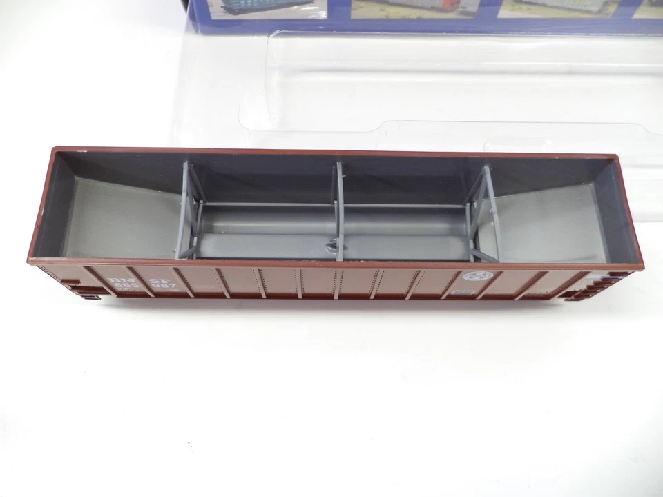 LBF HO 146993, Coalporter 6 Pack, BNSF, lot C - Image 3 of 4