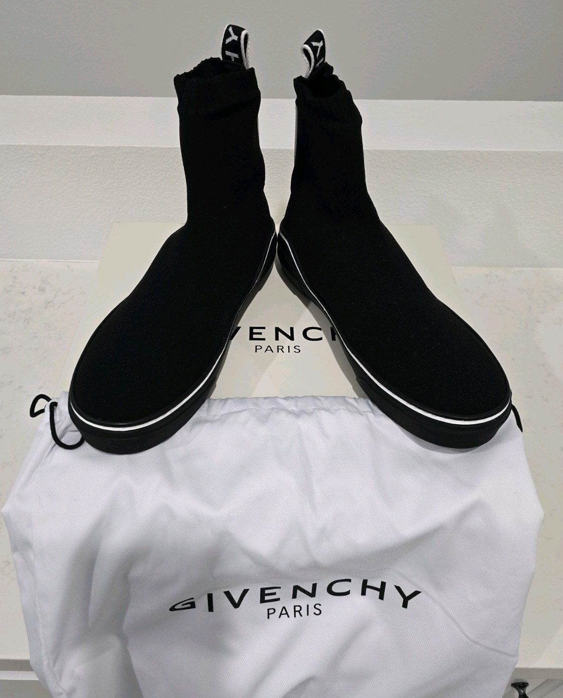 Givenchy George V Mid Sock Sneaker Black Men's Shoes Size: 41.5 Pre owned.